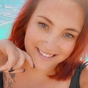 Meet your Posher, Abigail